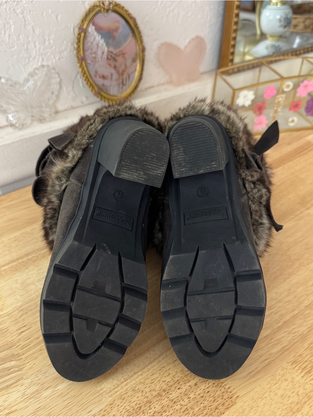 2000’s BEARPAW Brown Faux Fur Suede Chunky Heel Boots Size 5 Whimsigoth Y2K - Picture 10 of 13